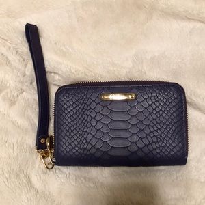 Gigi wallet wristlet